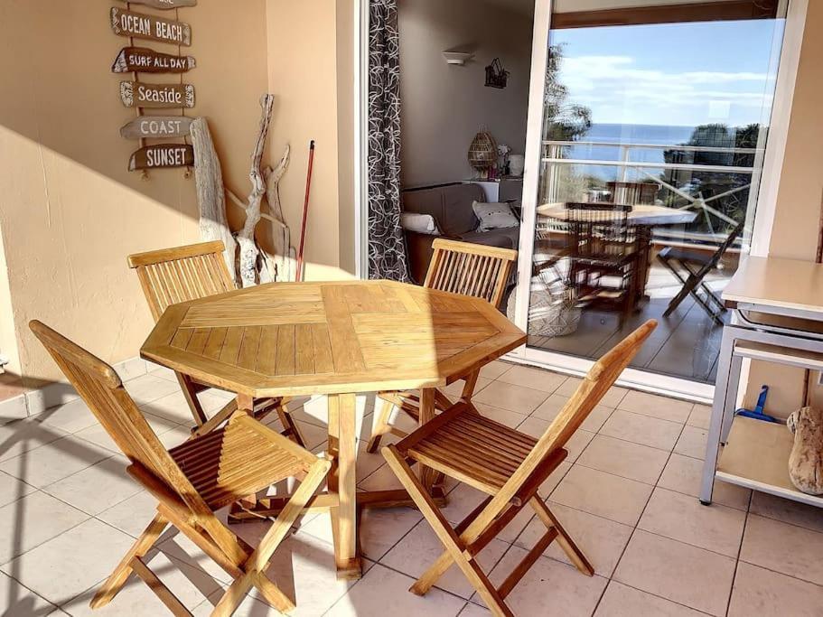 F2 Vue Mer Dans Residence Avec Piscine Ajaccio  Exterior photo